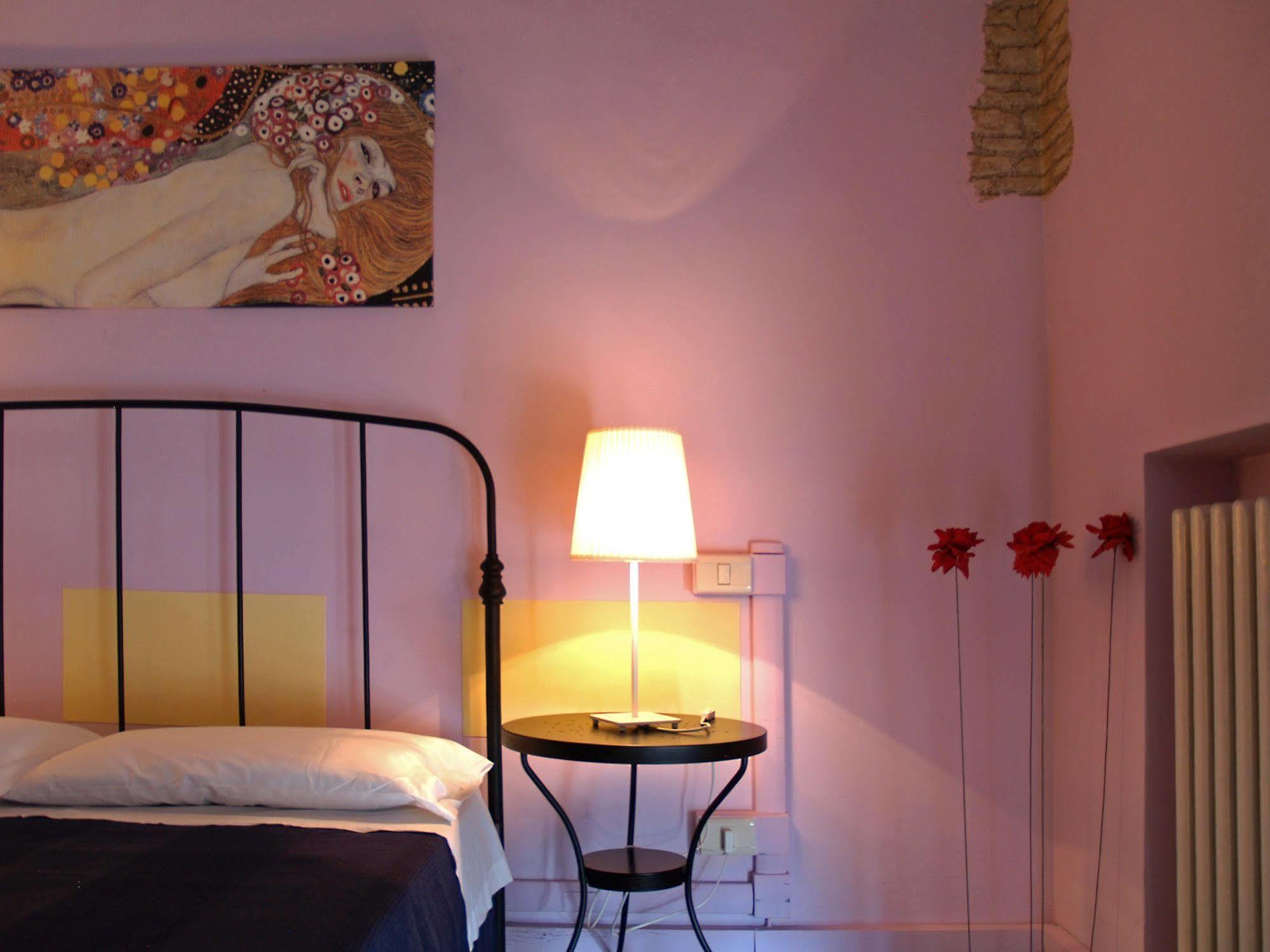 B&B Cameracaffe Centro Arezzo Exterior foto